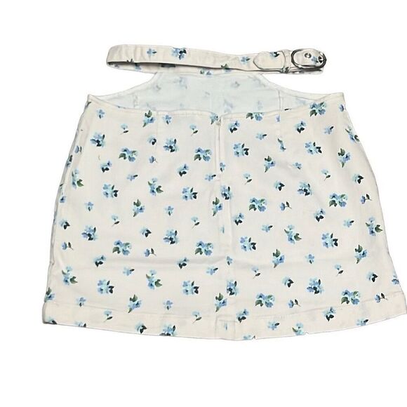 Revolve Weworewhat Ivory Blue Floral Cut Out Belted Mini Denim Skirt Large NWT - Picture 4 of 15